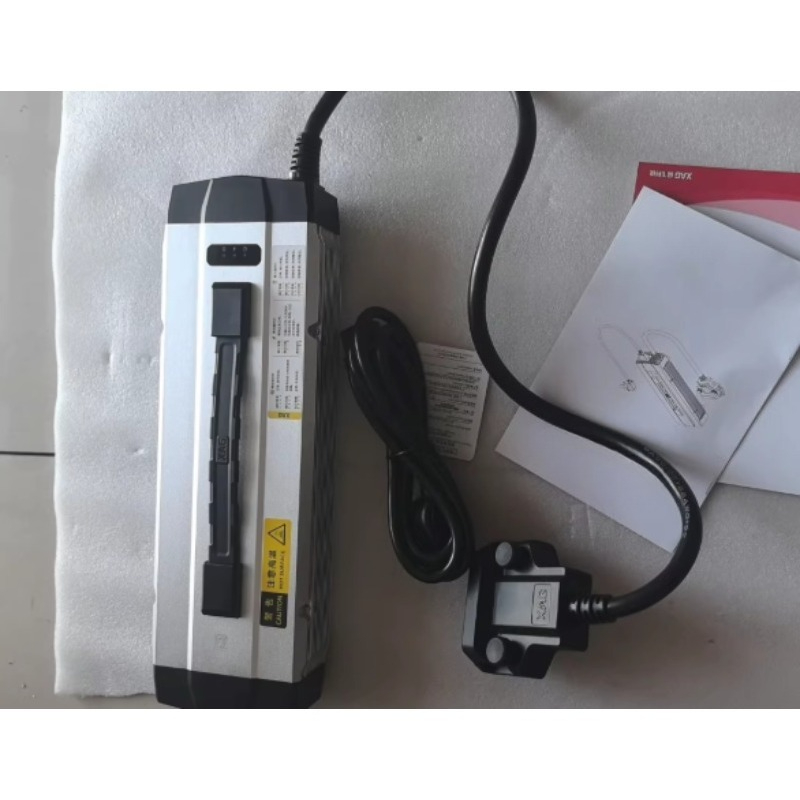 เครื่องชาร์จ CM13600 สำหรับโดร - Drone Charger บทวิจารณ์และราคา
